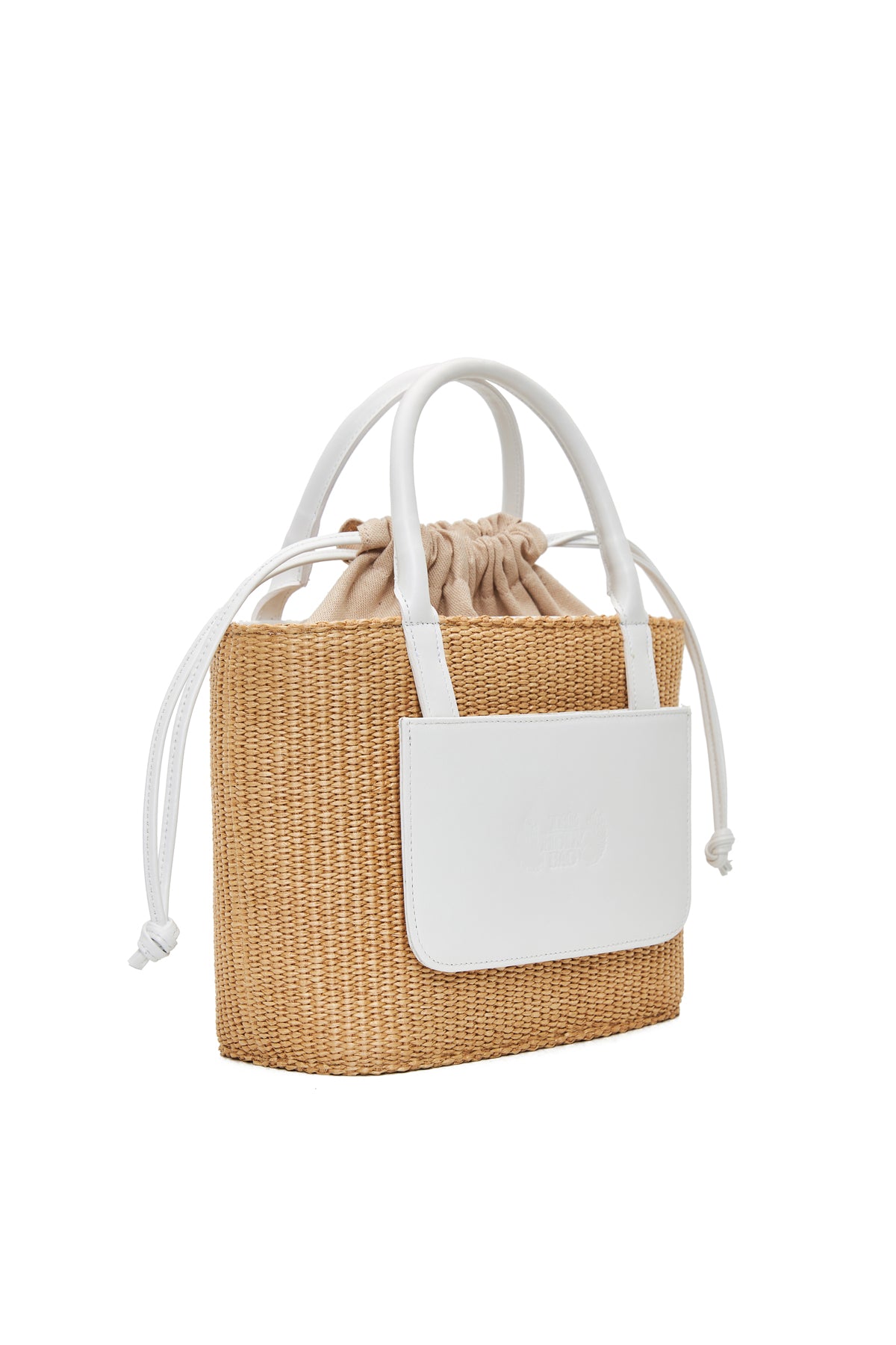 theholybag γυναικεία τσάντα καλάθι από ψάθα και λευκό δέρμα, με εξωτερική τσέπη και διπλή λαβή. Με εσωτερικό πουγκί και αποσπώμενο λουράκι ώμου.