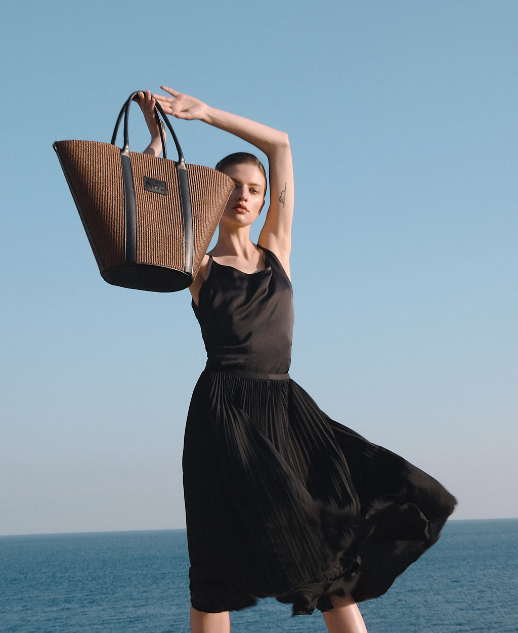 Shopper in leather and straw, Andromeda - The Holy Bag