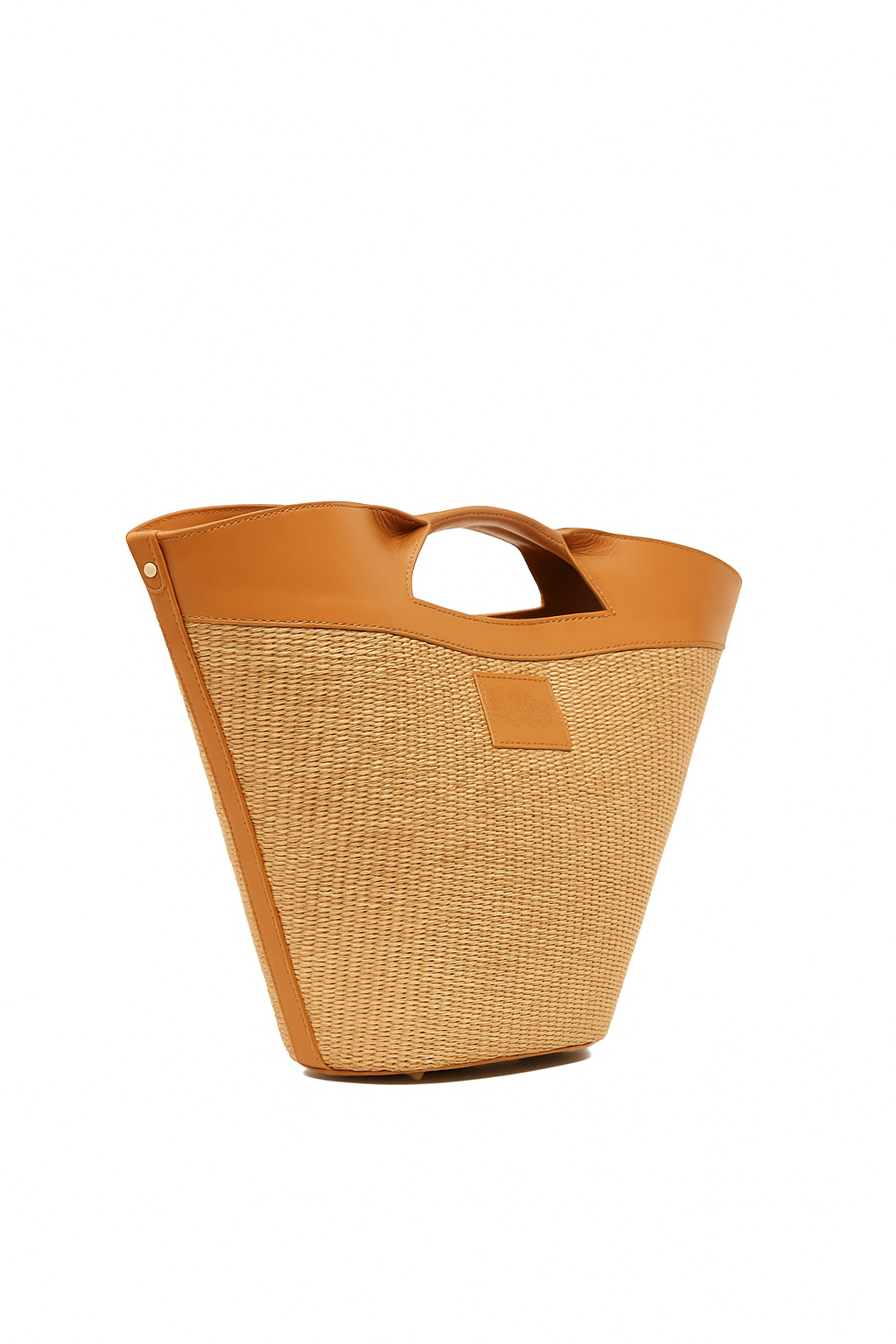 theholybag Ostria shopper τσάντα από ψάθα και δέρμα σε ταμπα χρώμα, με αποσπώμενο λουράκι ώμου και εσωτερικές τσέπες. Χειροποίητη στην Ελλάδα.