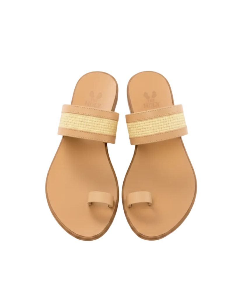 Daphne women's leather sandals in natural color, handmade in Greece. Δερμάτινα γυναικεία σανδάλια σε φυσικό χρώμα δέρματος. The Holy Bag