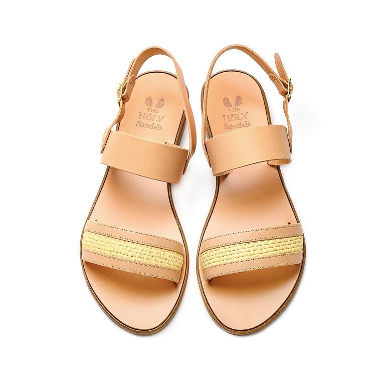 TheHolySandals Γυναικεία σανδάλια από δέρμα σε φυσικό χρώμα και ψάθα. Με διπλή φάσα και λεπτό λουράκι που κουμπώνει στον αστράγαλο.