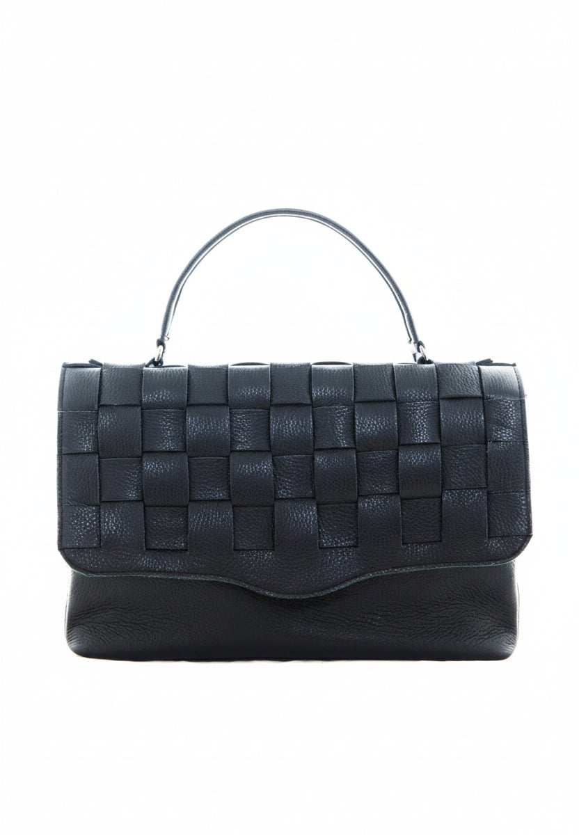 TERPSICHORE - The Holy Bag  leather tote bag coated with suede inner flap, handle and adjustable shoulder strap.
Χειροποίητη τσάντα από δέρμα με πλεκτό καπάκι, λαβή χειρός, λουράκι ώμου και εσωτερική τσέπη με φερμουάρ.