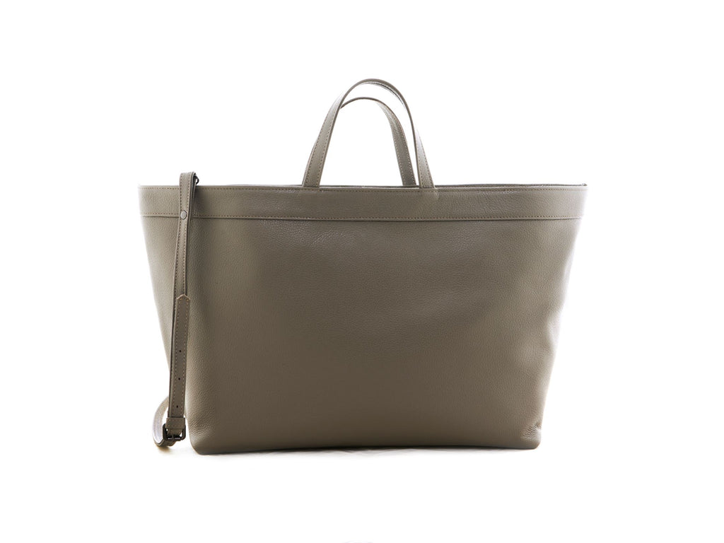 The Holy Bag - Urania leather shopper bag in knitted detail in the front, handles and a shoulder strap. Coated in pork leather and a leather pocket with zipper.