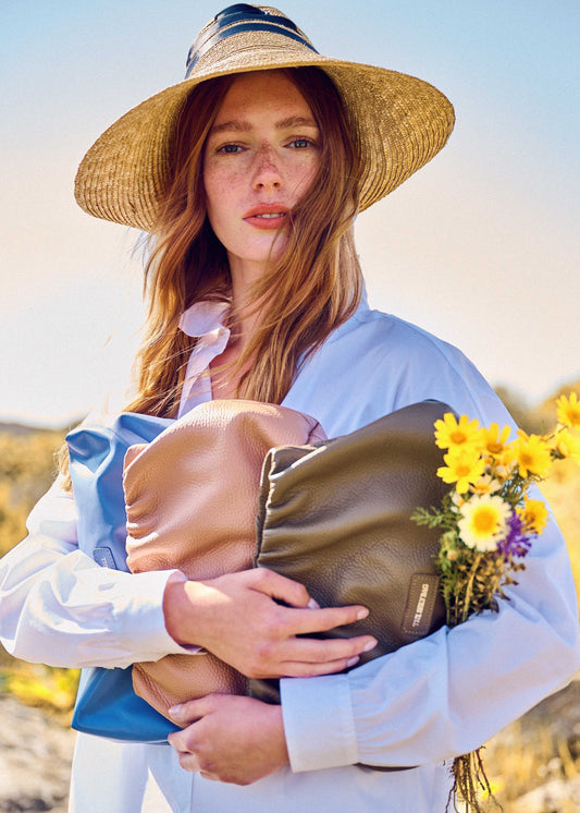 Thalassa Pouch Bag