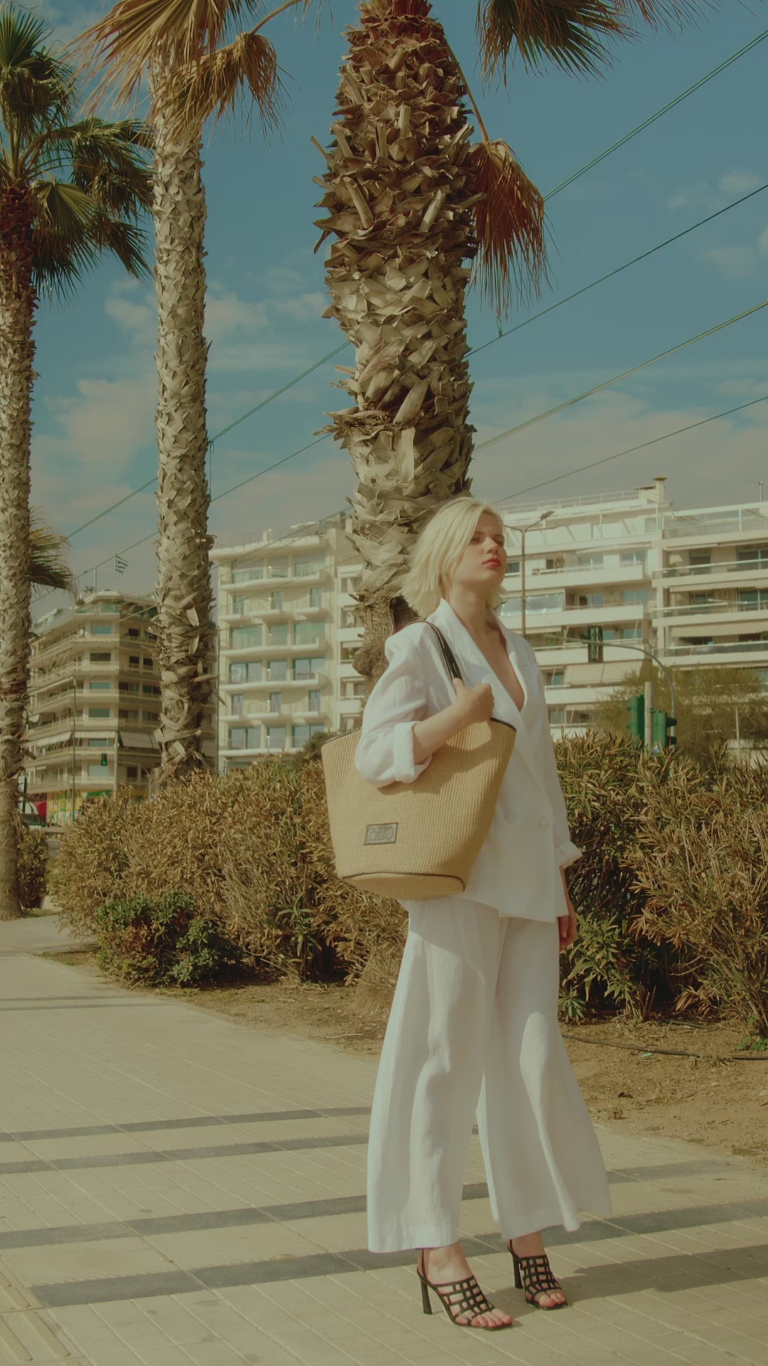 Βίντεο Artemis shopper τσάντα ώμου.