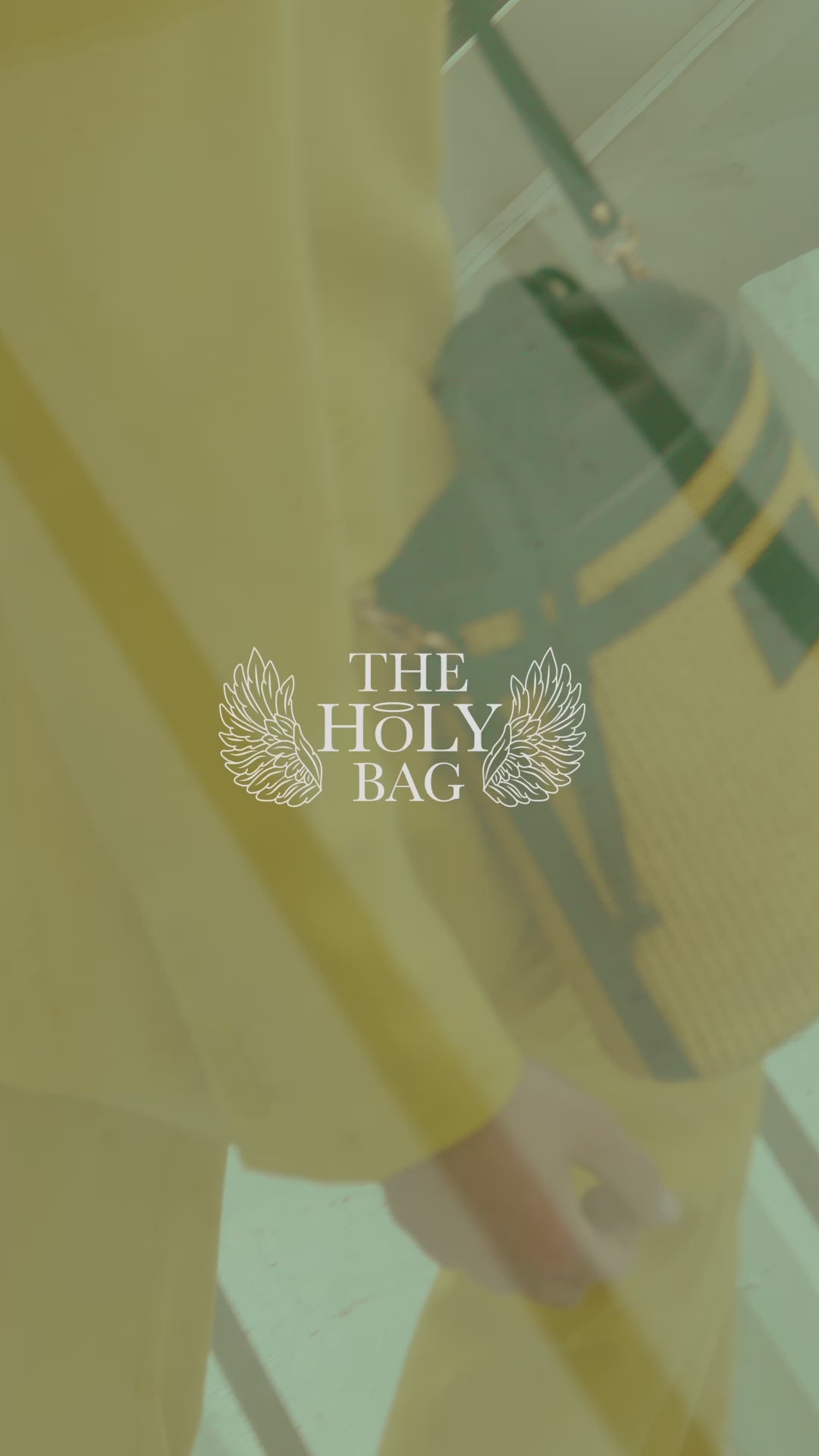 Bucket Bag with a drawstring pouch, Demetra