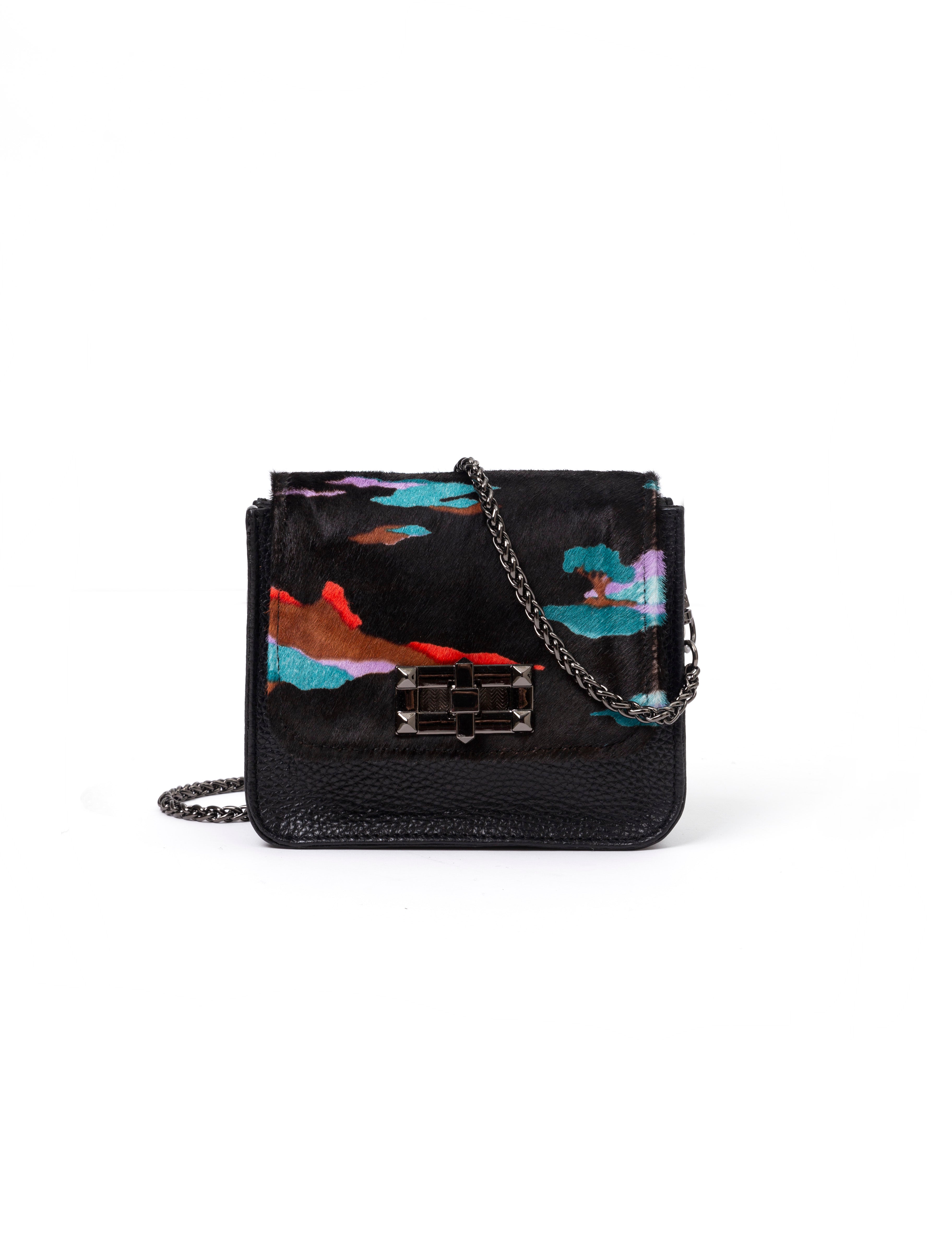 Ariadne - The Holy Bag