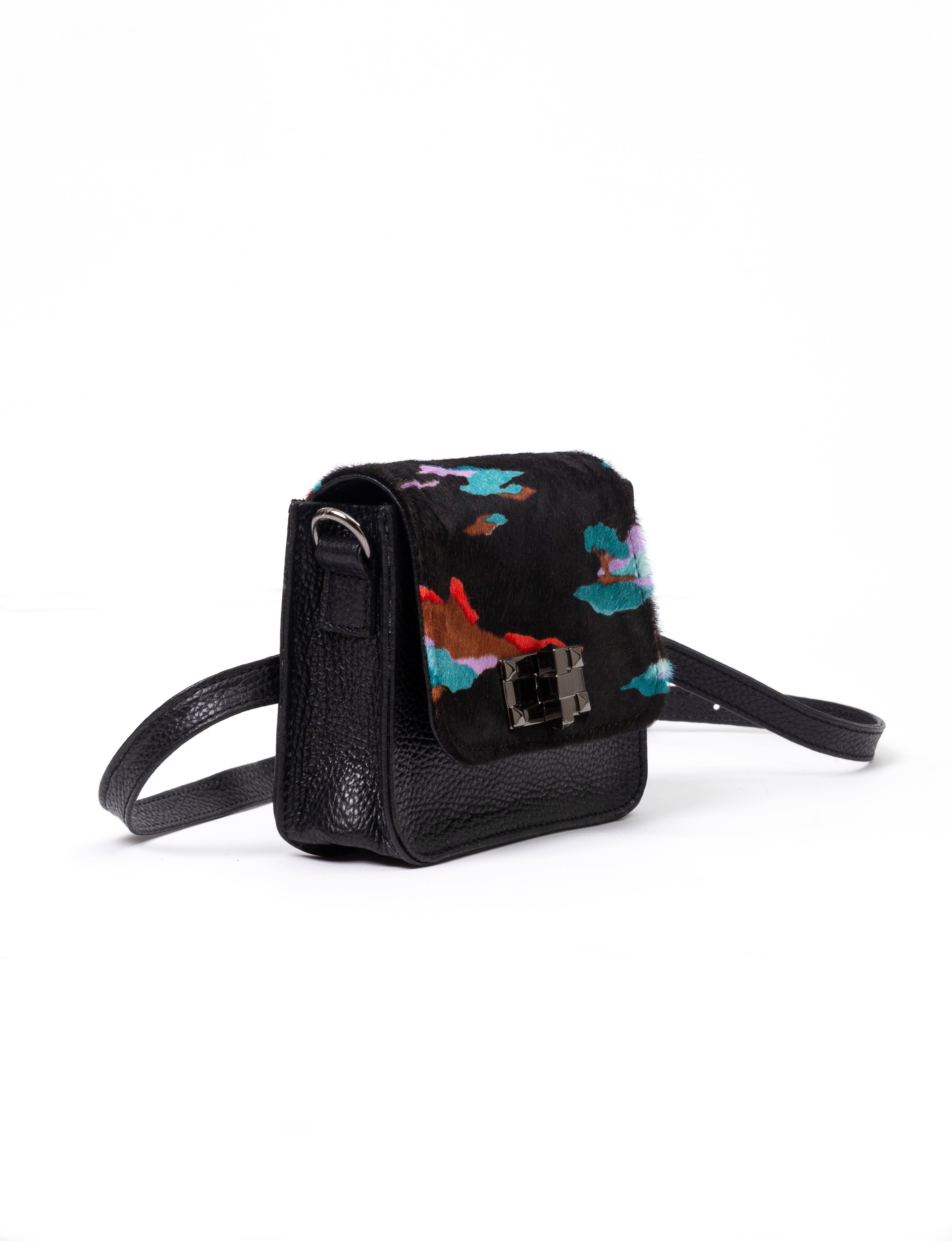 Ariadne - The Holy Bag